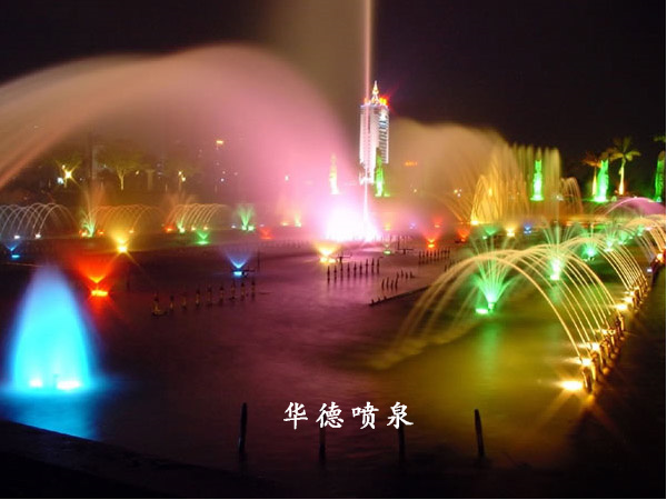 波光喷泉.jpg